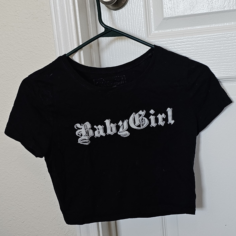 Cropped Tee